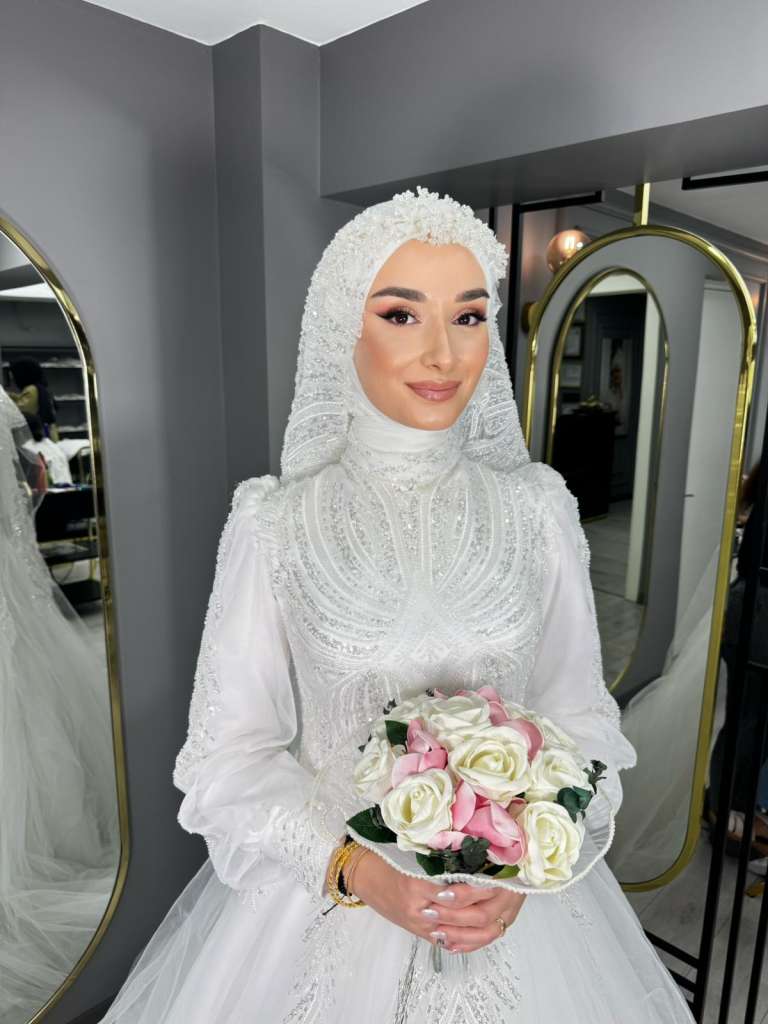 Ankara Türban Tasarım / Ankara Gelin Başı / Ankara Profesyonel Makyaj / Ankara gelin türbanı / Ankara Gelin Makyajı / Ankara gelin saç makyaj